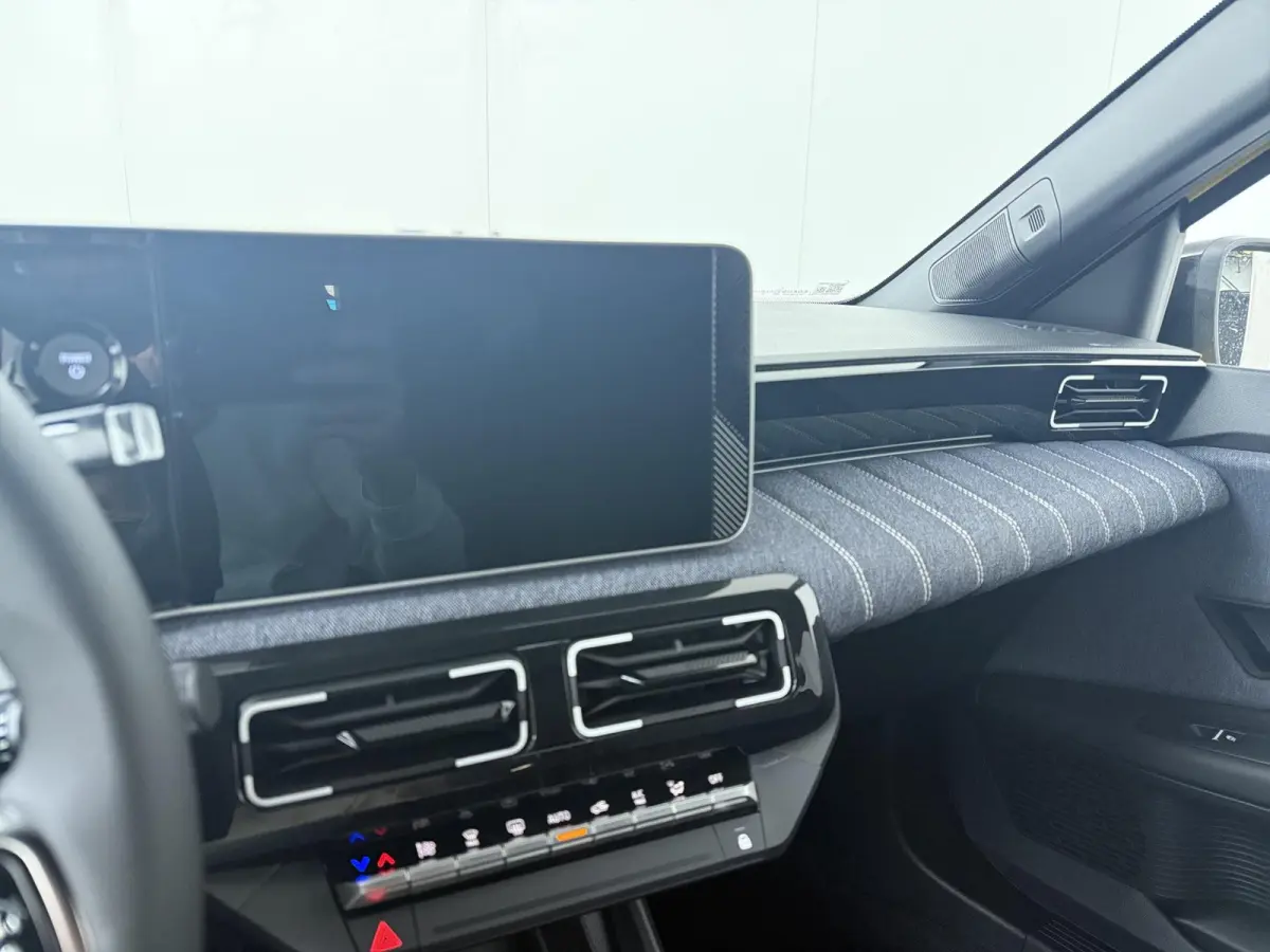techno 150 pk comfort range | pack advanced driving assist | Stoel- & Stuurverw. |