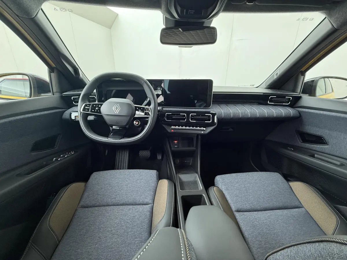 techno 150 pk comfort range | pack advanced driving assist | Stoel- & Stuurverw. |