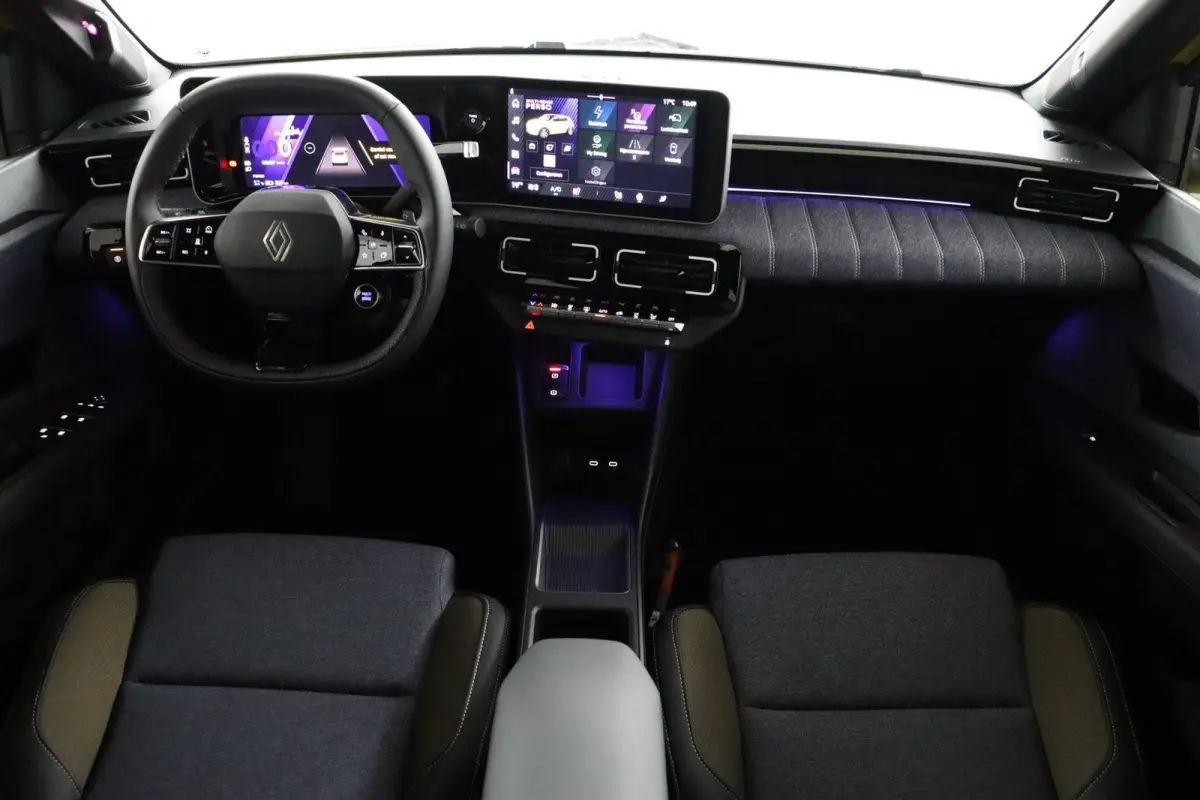 techno 150 pk comfort range | pack advanced driving assist | Stoel- & Stuurverw. |
