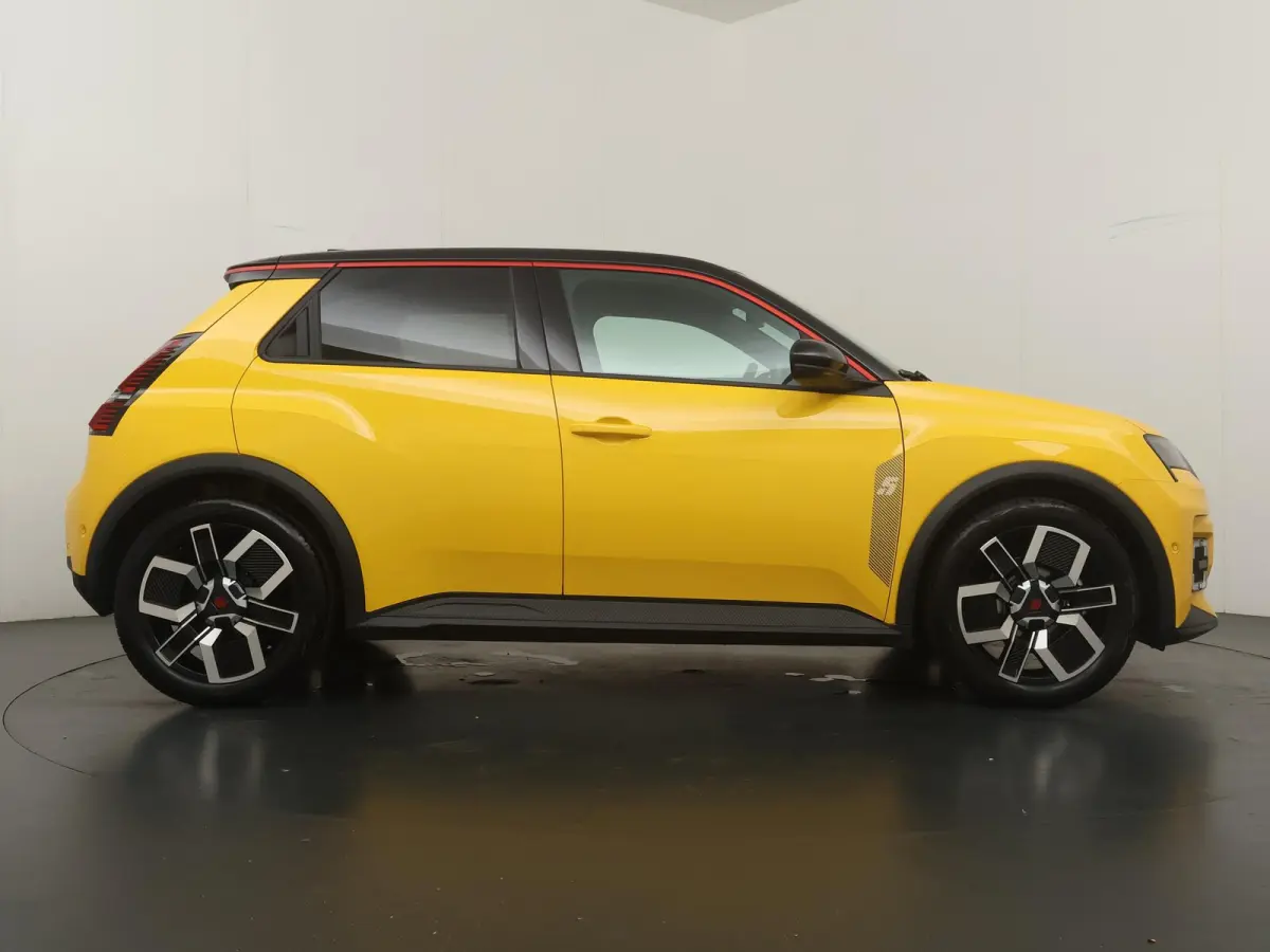 techno 150 pk comfort range | pack advanced driving assist | Stoel- & Stuurverw. |