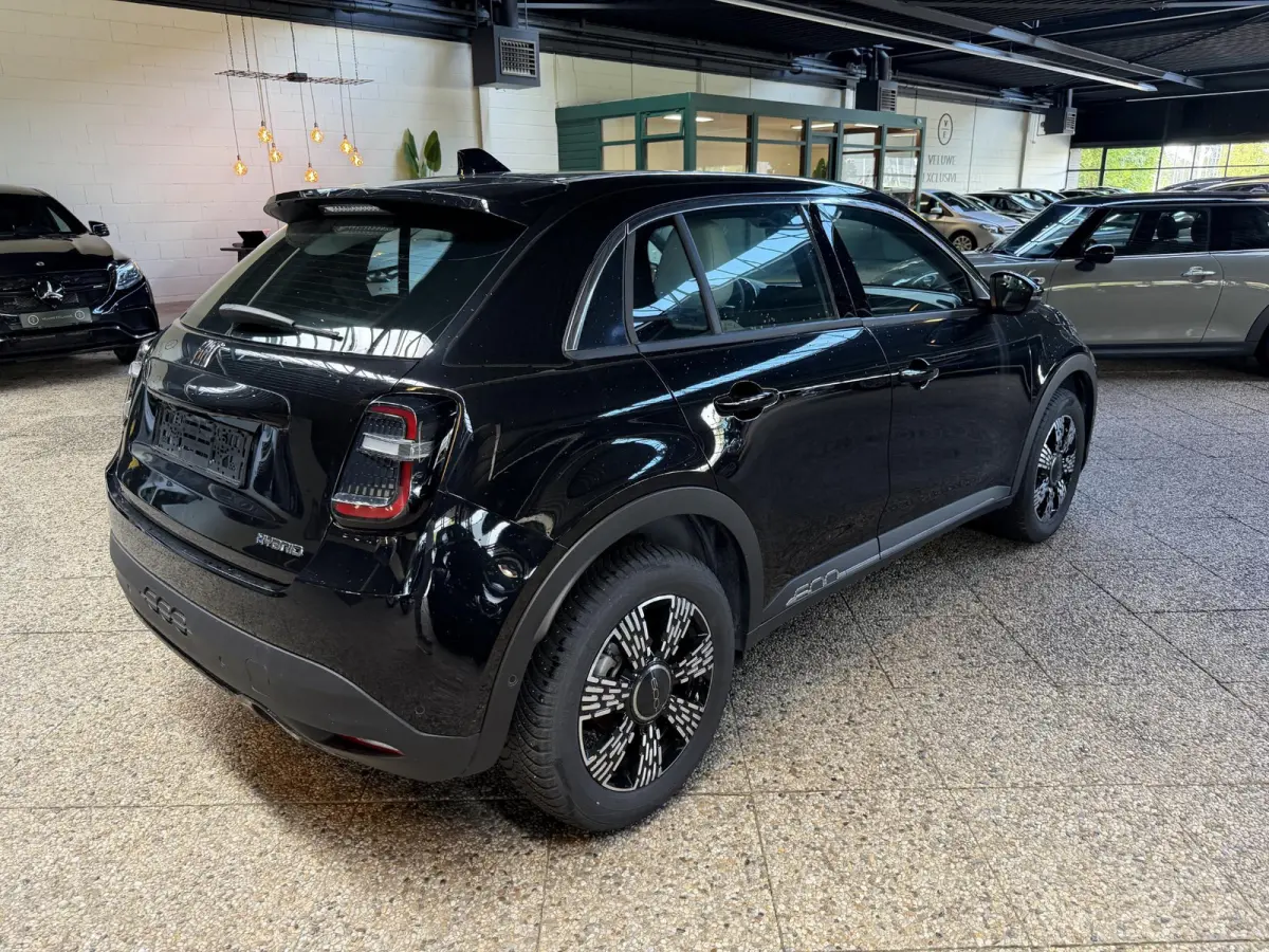 1.2 Hybrid Urban | LED | 360 Camera | CarPlay | BTW | Clima |