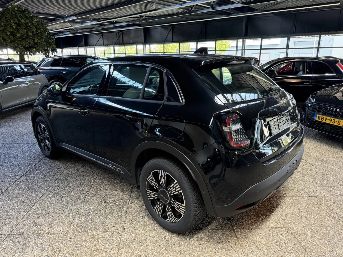 1.2 Hybrid Urban | LED | 360 Camera | CarPlay | BTW | Clima |