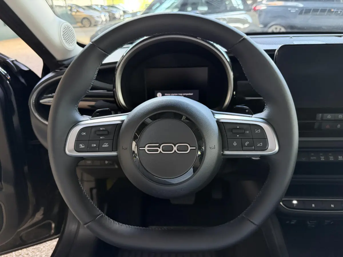 1.2 Hybrid Urban | LED | 360 Camera | CarPlay | BTW | Clima |