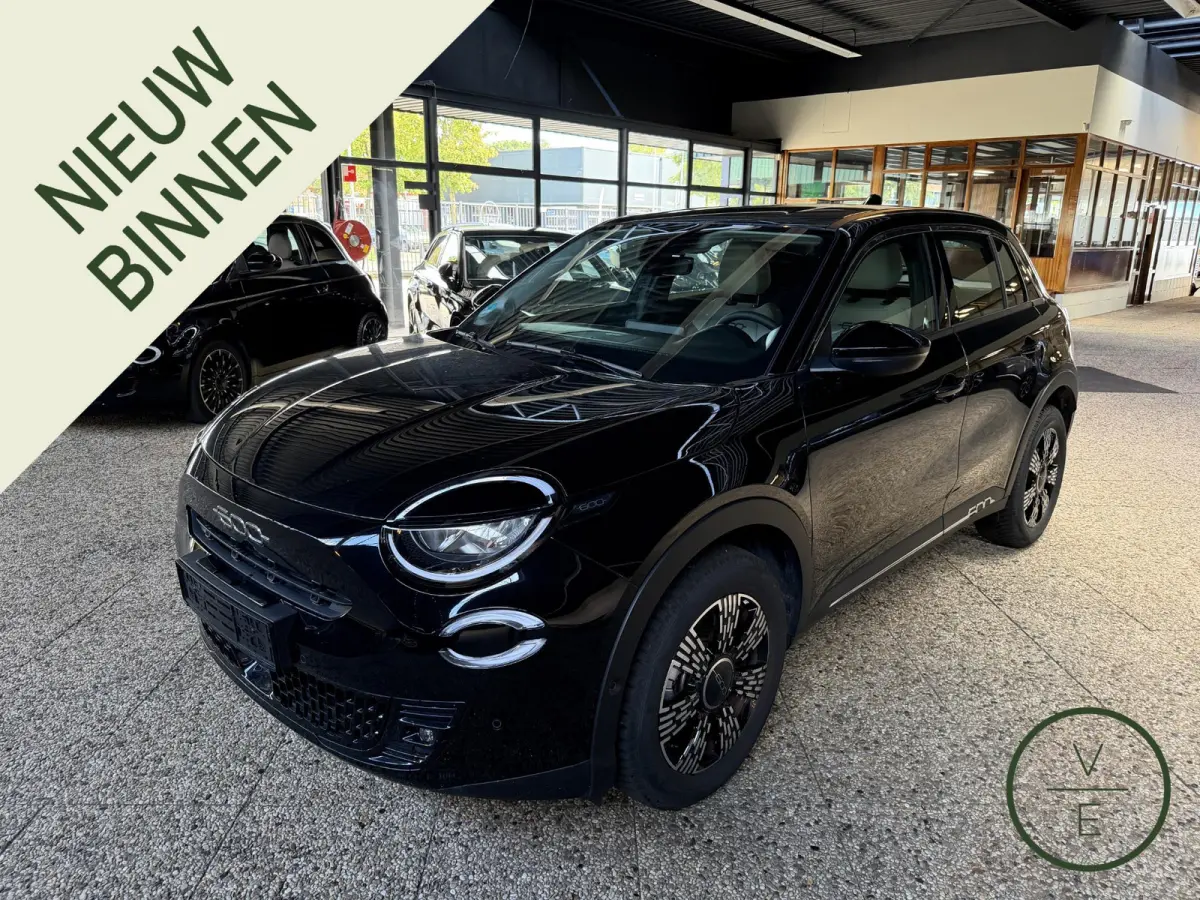 1.2 Hybrid Urban | LED | 360 Camera | CarPlay | BTW | Clima |