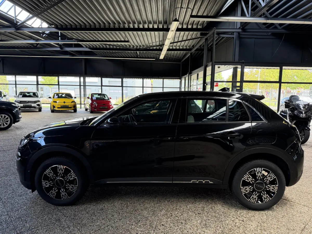1.2 Hybrid Urban | LED | 360 Camera | CarPlay | BTW | Clima |