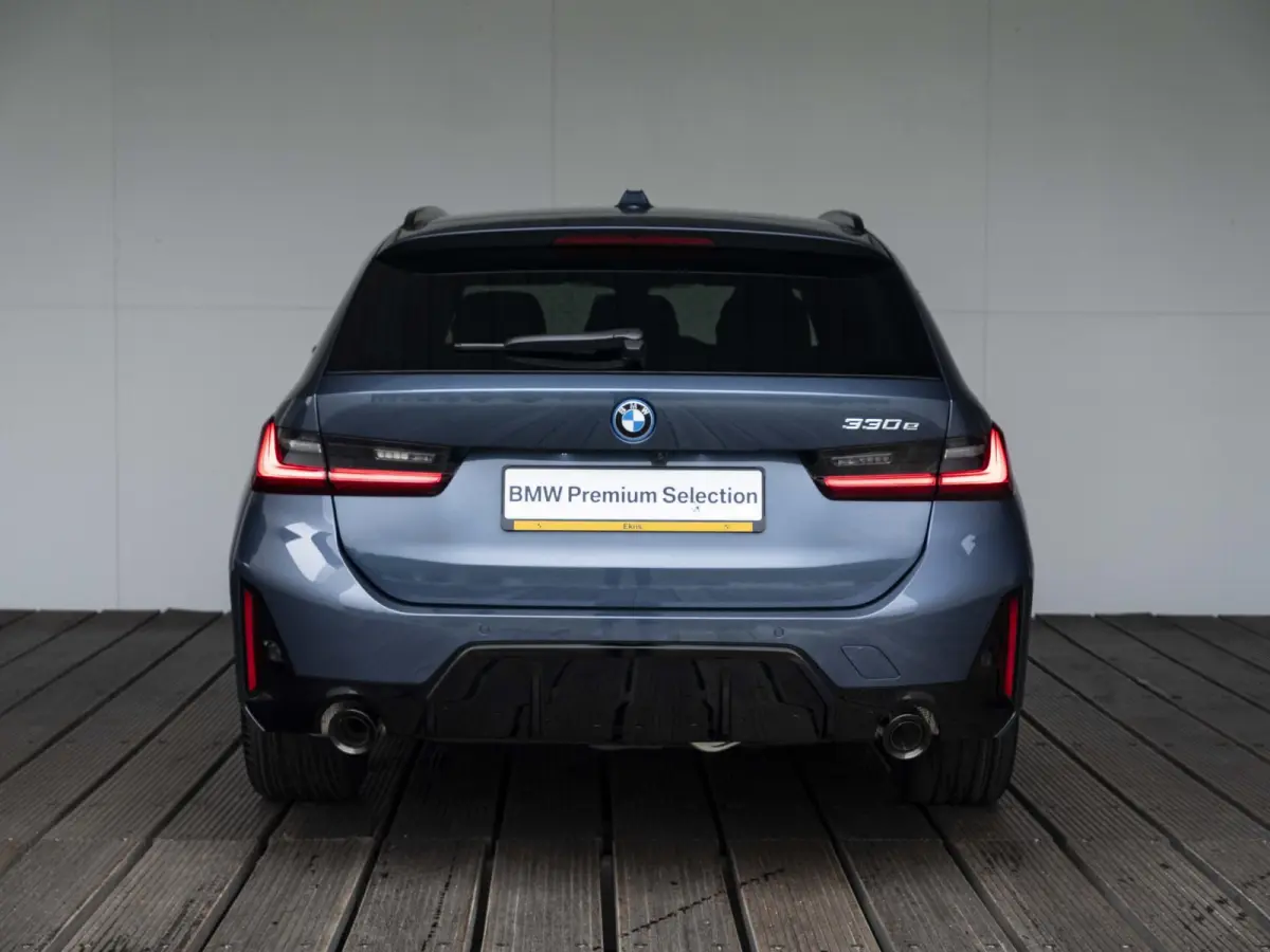 330e | M Sportpakket Pro | Comfort Access | Panoramadak | Driving Assistant | HIFI | 18 inch | Parking Assistant | Trekhaak