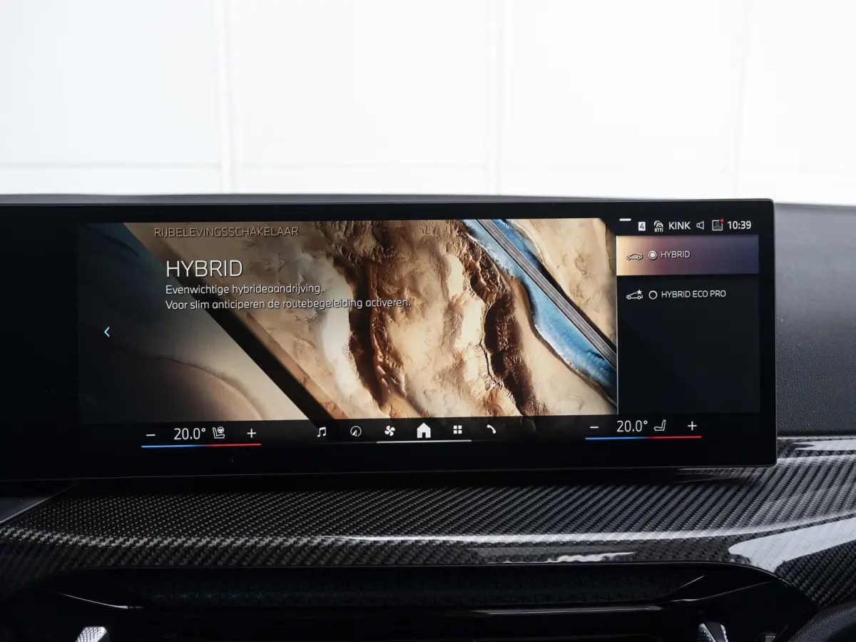 330e | M Sportpakket Pro | Comfort Access | Panoramadak | Driving Assistant | HIFI | 18 inch | Parking Assistant | Trekhaak