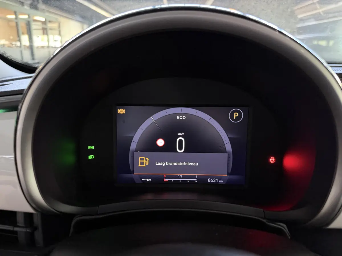 1.2 Hybrid Urban | LED | 360 Camera | 8.000KM | CarPlay | Clima | BTW |