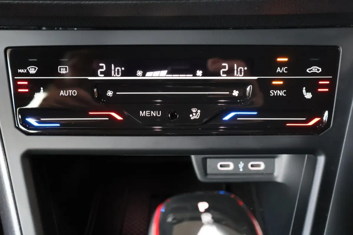 GTI 2.0 TSI DSG | 207 PK | 10.889 km | Ascot Grau