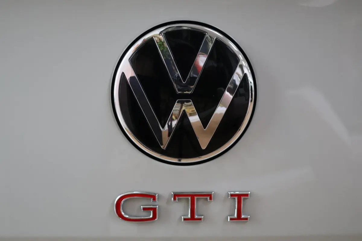 GTI 2.0 TSI DSG | 207 PK | 10.889 km | Ascot Grau
