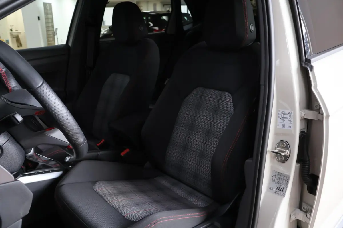 GTI 2.0 TSI DSG | 207 PK | 10.889 km | Ascot Grau