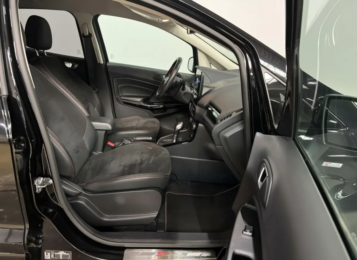 1.0 EcoBoost ST-Line Black - Keyless - Camera - Automaat