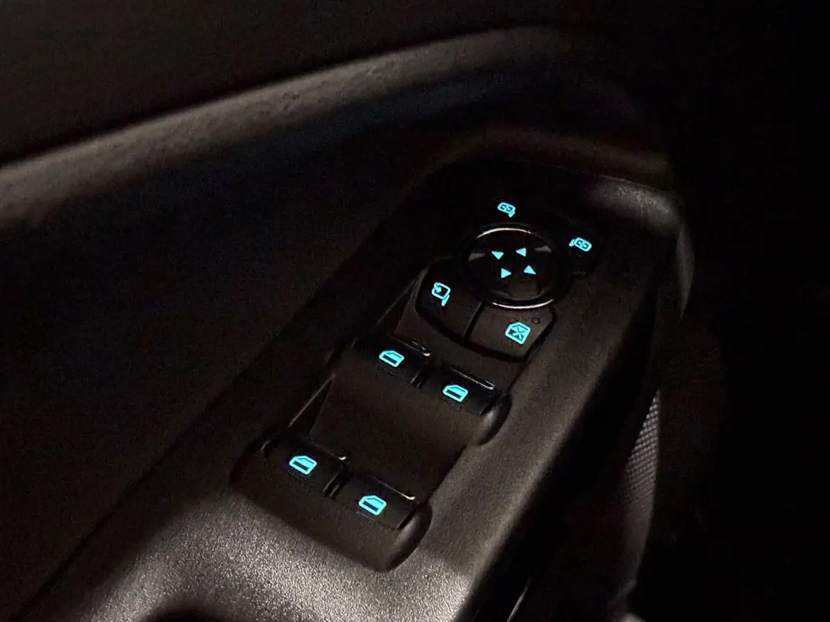1.0 EcoBoost ST-Line Black - Keyless - Camera - Automaat