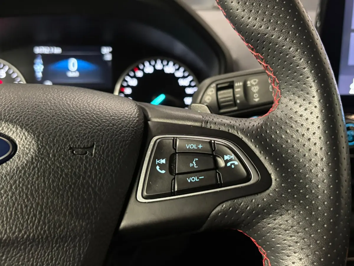 1.0 EcoBoost ST-Line Black - Keyless - Camera - Automaat