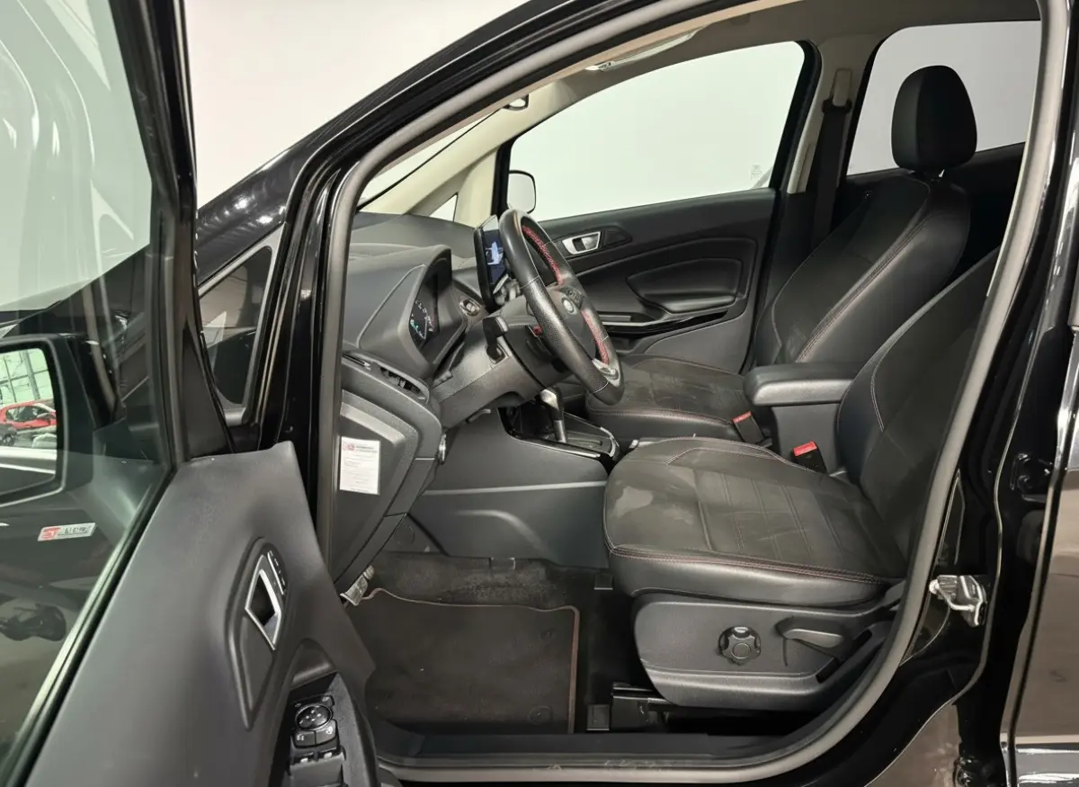 1.0 EcoBoost ST-Line Black - Keyless - Camera - Automaat