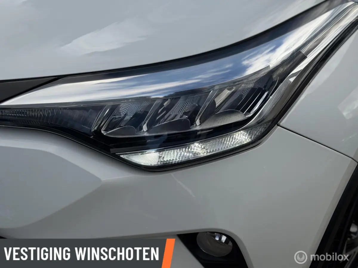 1.8 Hybrid Dynamic | Stoel/Stuurverwarming | Camera | LM Velgen | Cruise | Led |
