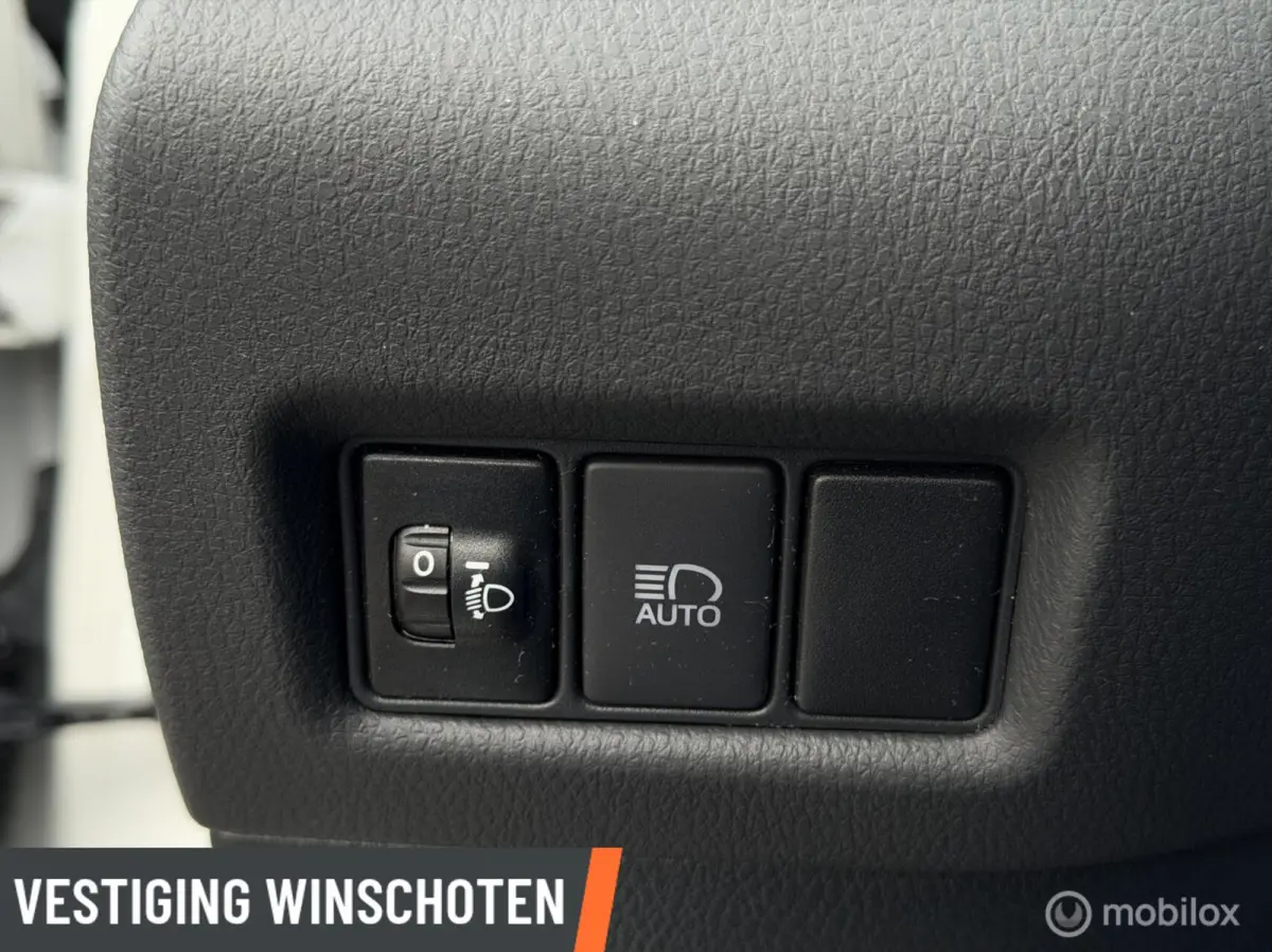 1.8 Hybrid Dynamic | Stoel/Stuurverwarming | Camera | LM Velgen | Cruise | Led |