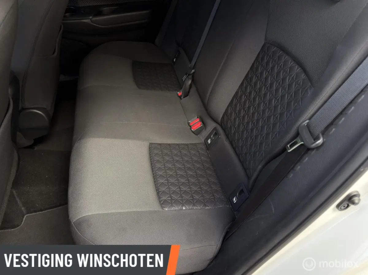 1.8 Hybrid Dynamic | Stoel/Stuurverwarming | Camera | LM Velgen | Cruise | Led |