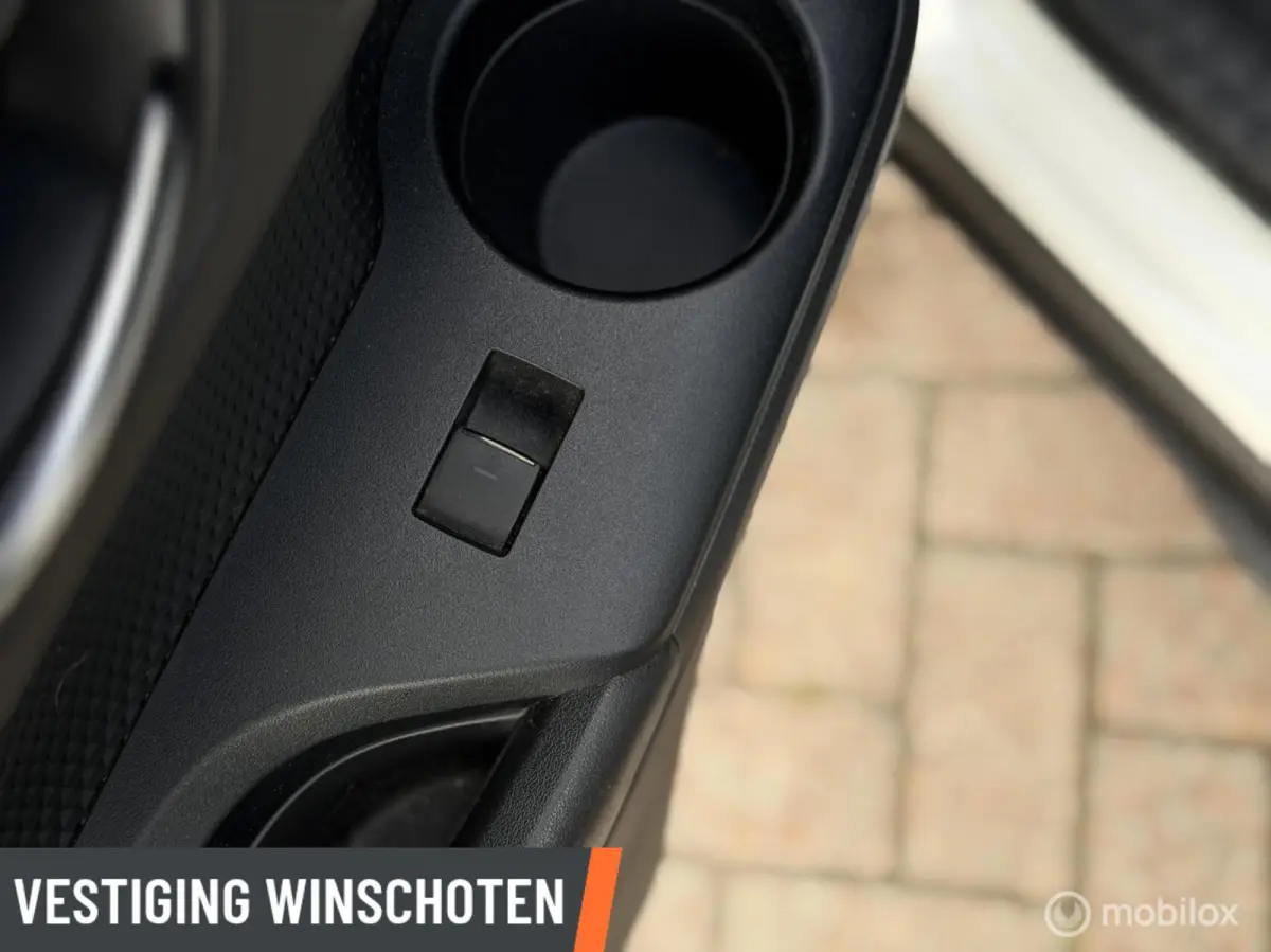 1.8 Hybrid Dynamic | Stoel/Stuurverwarming | Camera | LM Velgen | Cruise | Led |