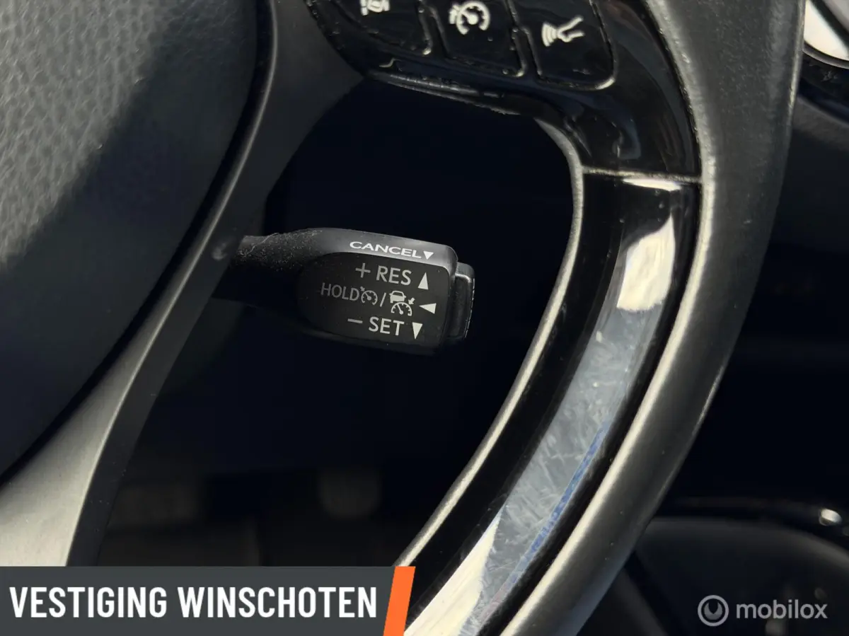 1.8 Hybrid Dynamic | Stoel/Stuurverwarming | Camera | LM Velgen | Cruise | Led |