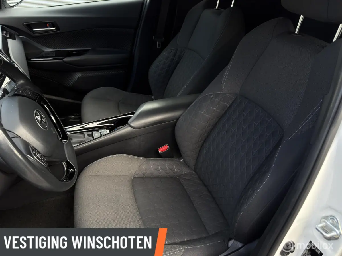 1.8 Hybrid Dynamic | Stoel/Stuurverwarming | Camera | LM Velgen | Cruise | Led |
