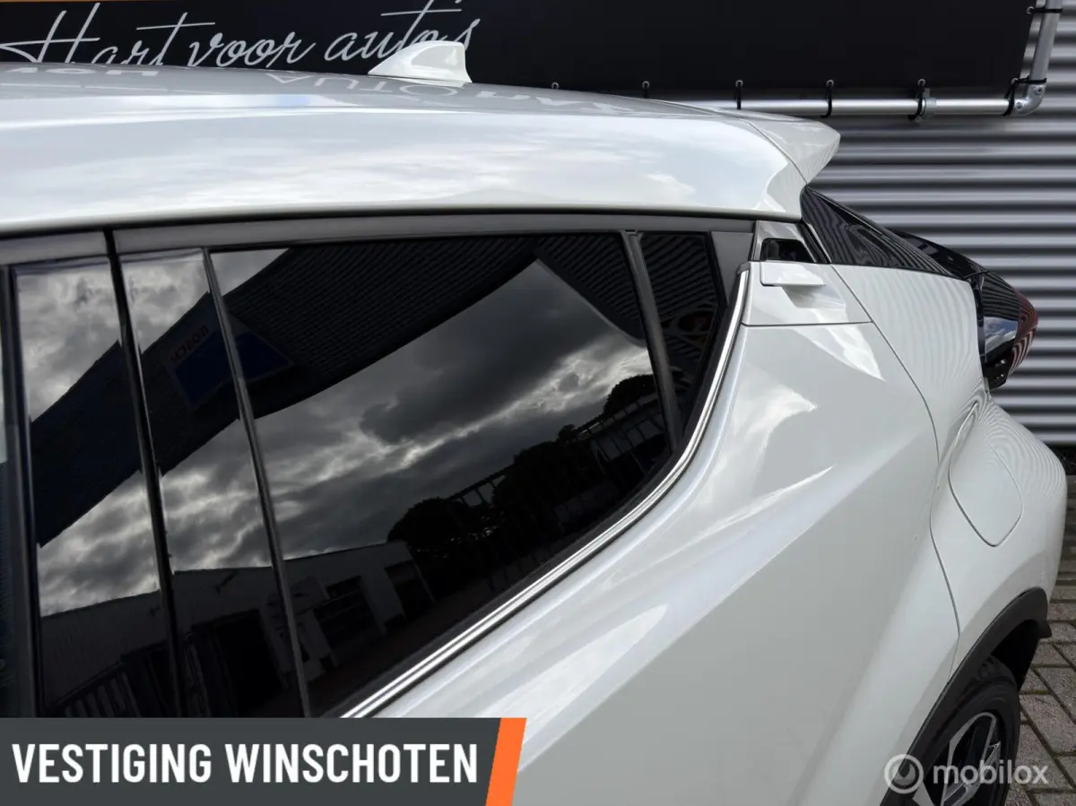 1.8 Hybrid Dynamic | Stoel/Stuurverwarming | Camera | LM Velgen | Cruise | Led |