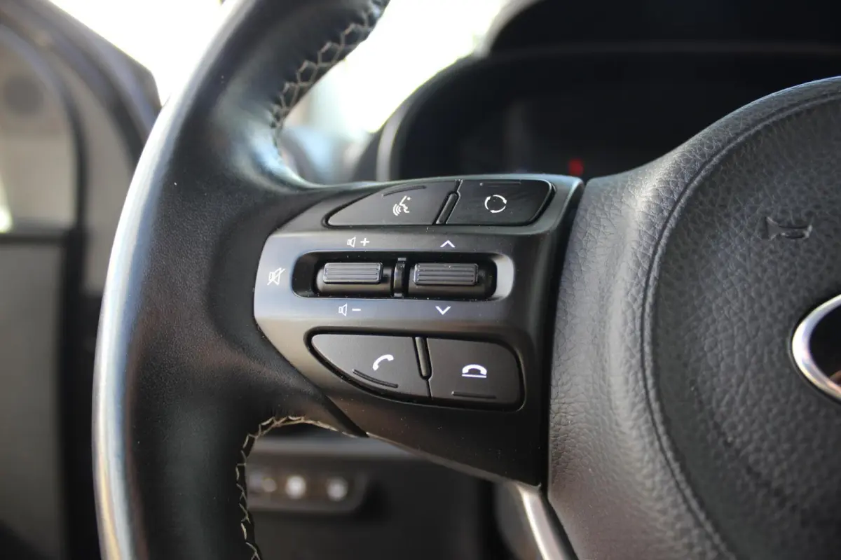1.0 MPi DynamicLine // Navi | Camera | CarPlay & Android Auto | Cruise control