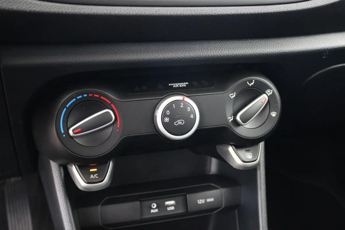 1.0 MPi DynamicLine // Navi | Camera | CarPlay & Android Auto | Cruise control