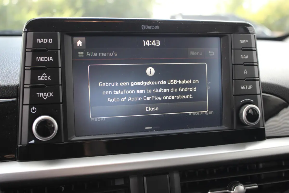 1.0 MPi DynamicLine // Navi | Camera | CarPlay & Android Auto | Cruise control
