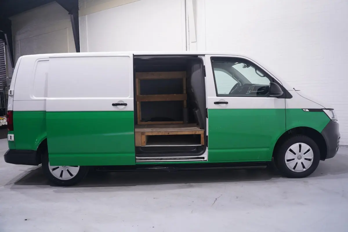 2.0 TDI 110 pk L2H1 Airco, Two Tone Groen / Wit Cruise Control, Trekhaak 2.200 kg, 2-Zits