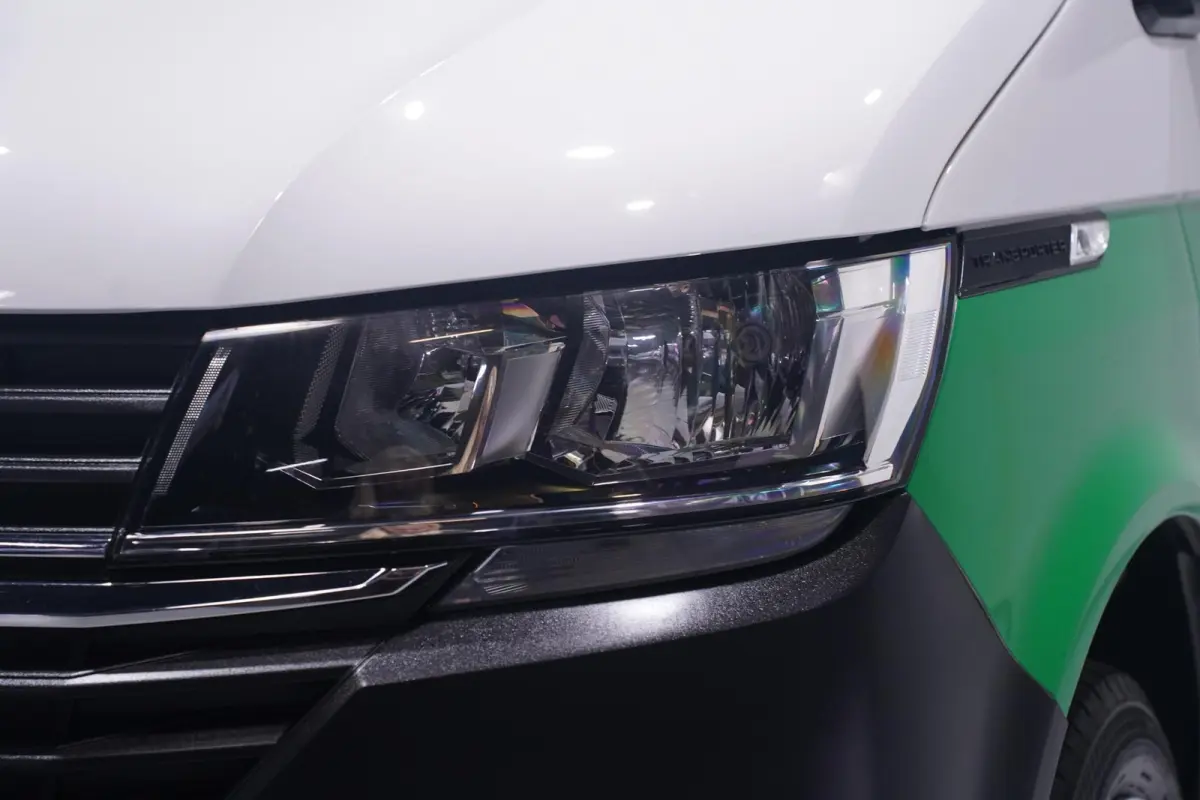 2.0 TDI 110 pk L2H1 Airco, Two Tone Groen / Wit Cruise Control, Trekhaak 2.200 kg, 2-Zits