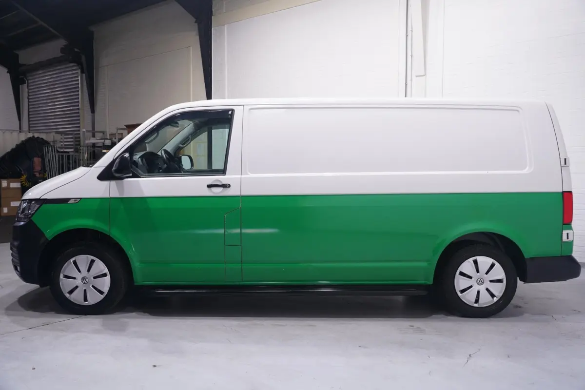 2.0 TDI 110 pk L2H1 Airco, Two Tone Groen / Wit Cruise Control, Trekhaak 2.200 kg, 2-Zits