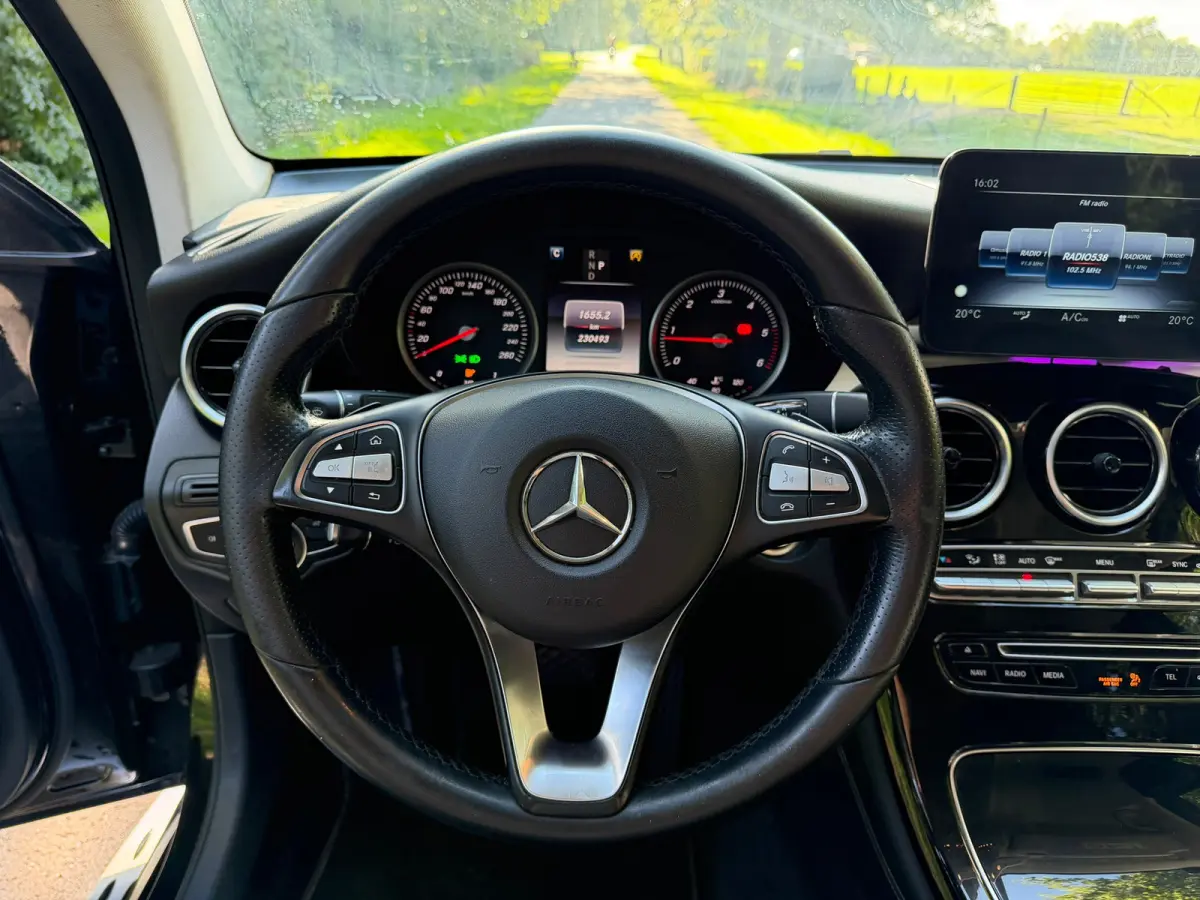 250 d 4MATIC Edition 1 | Sfeerverlichting + Camera + Leder Nu € 24.975,-!!!