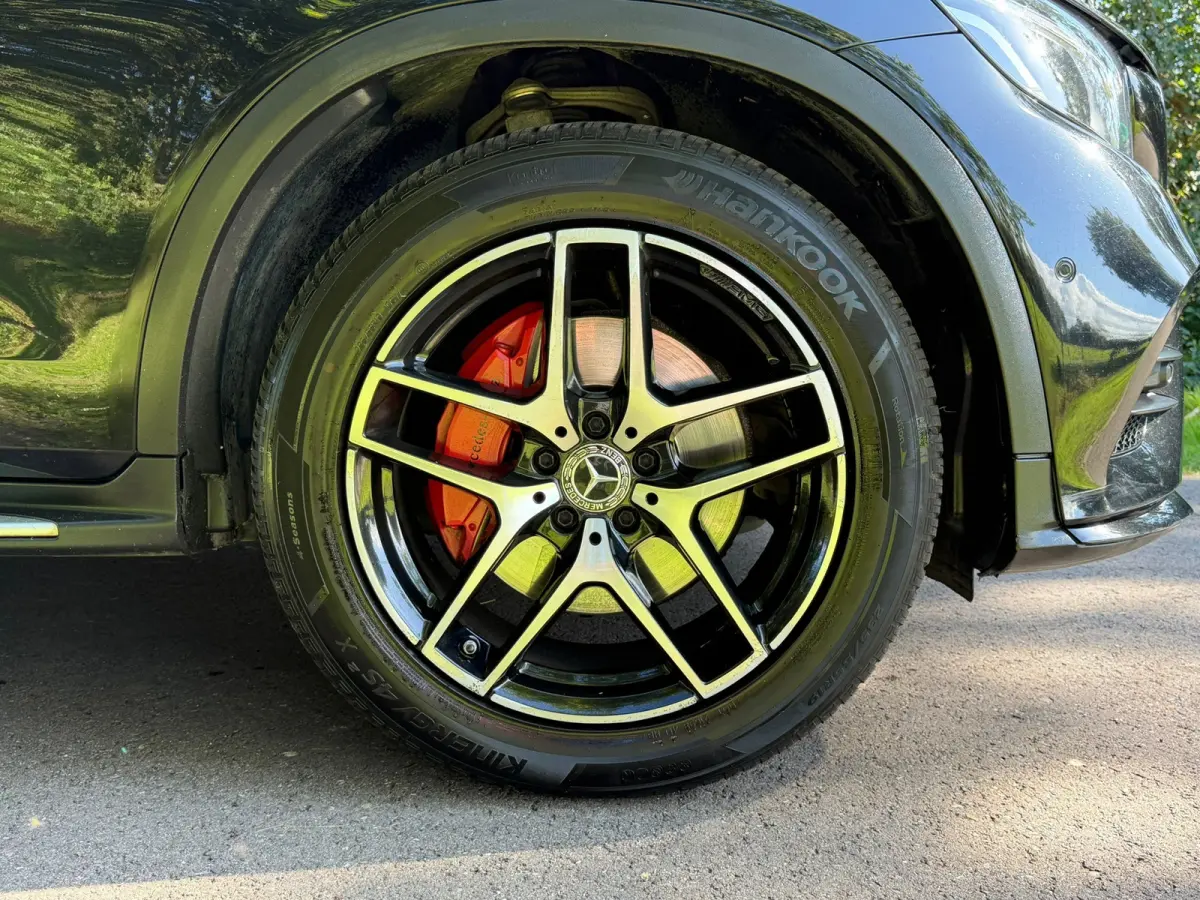 250 d 4MATIC Edition 1 | Sfeerverlichting + Camera + Leder Nu € 24.975,-!!!