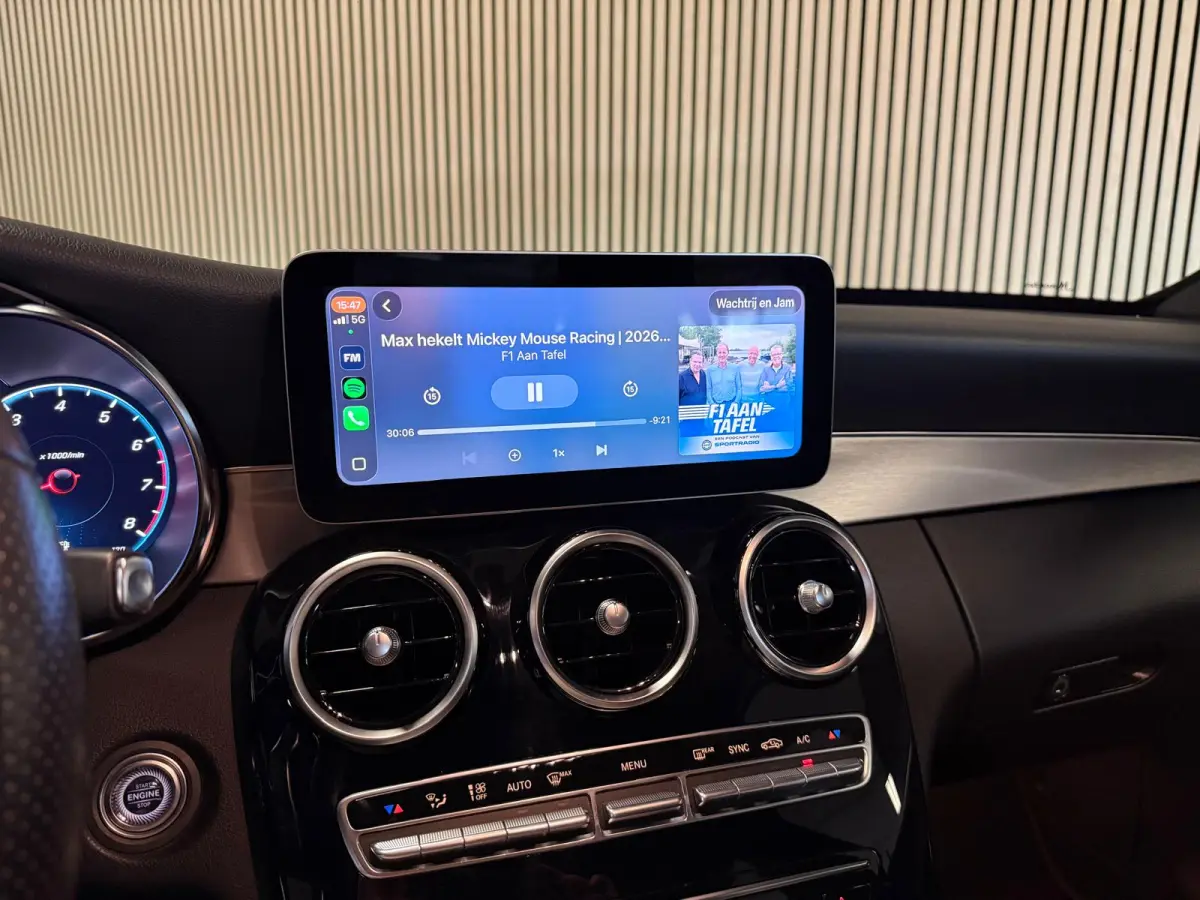 180 AMG STYLING-CAMERA-DIGI DASH-APPLE CARPLAY-DODEHOEK-COMPLEET