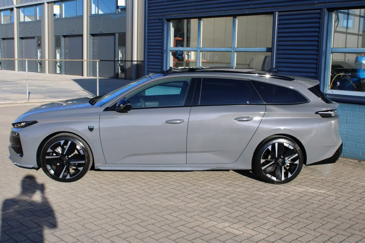 GT 1.2 Hybrid 145 Schuif/Kantel-dak | Focal Hi-Fi Systeem | Drive Assist Pack