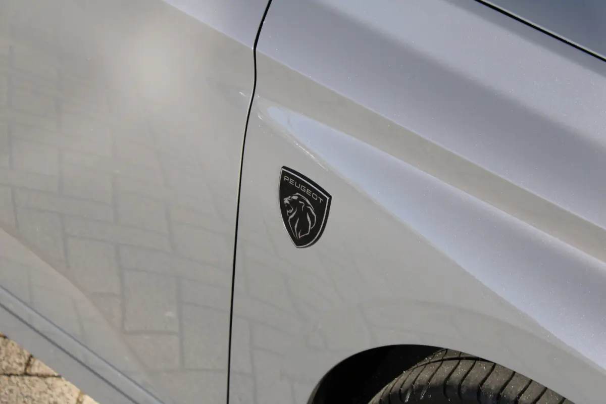 GT 1.2 Hybrid 145 Schuif/Kantel-dak | Focal Hi-Fi Systeem | Drive Assist Pack