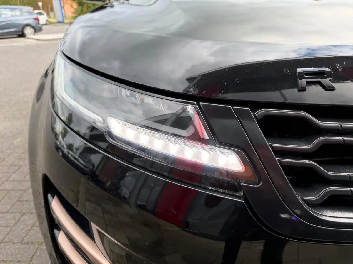 2.0 P200 AWD R-Dynamic Full Spec