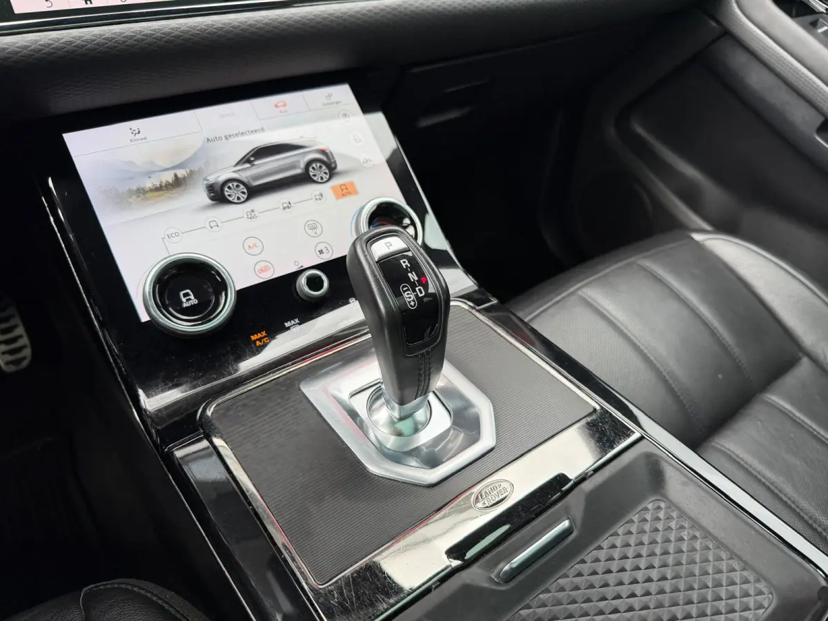 2.0 P200 AWD R-Dynamic Full Spec