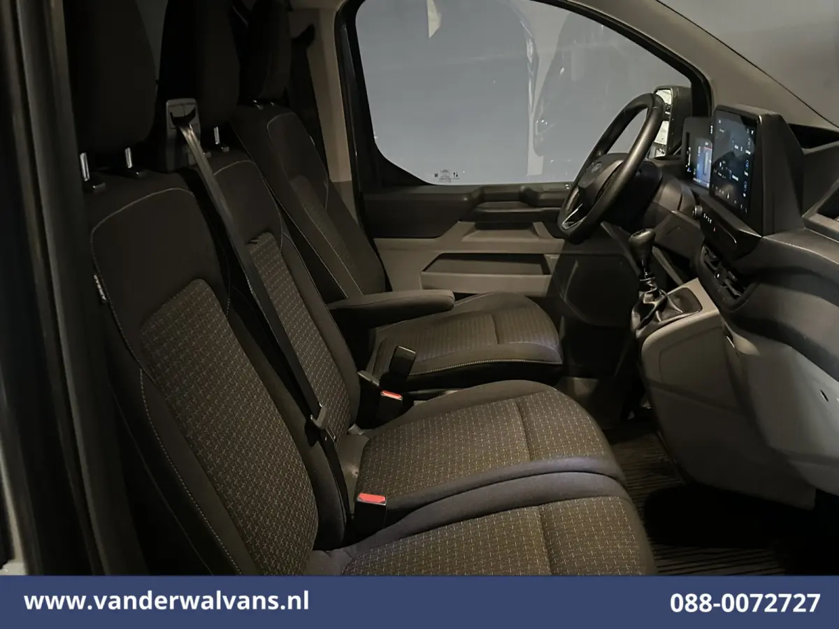 2.0 TDCI 136pk L1H1 Euro6 Airco | Camera | Navigatie | Apple Carplay | LED | Cruisecontrol Android Auto, Verwarmde voorruit, Parkeersensoren, Stoelverwarming, Bijrijdersbank, 2590kg trekverm