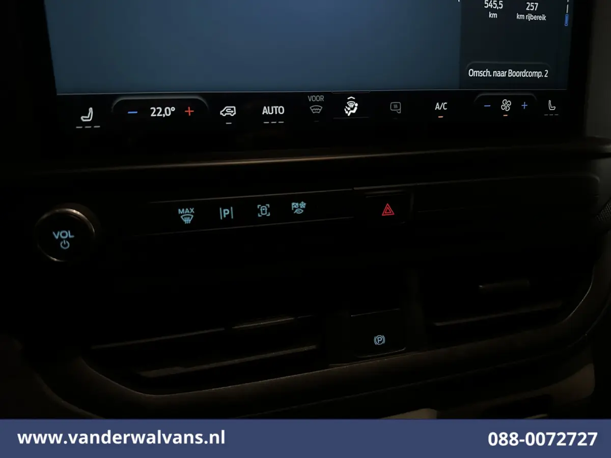 2.0 TDCI 136pk L1H1 Euro6 Airco | Camera | Navigatie | Apple Carplay | LED | Cruisecontrol Android Auto, Verwarmde voorruit, Parkeersensoren, Stoelverwarming, Bijrijdersbank, 2590kg trekverm