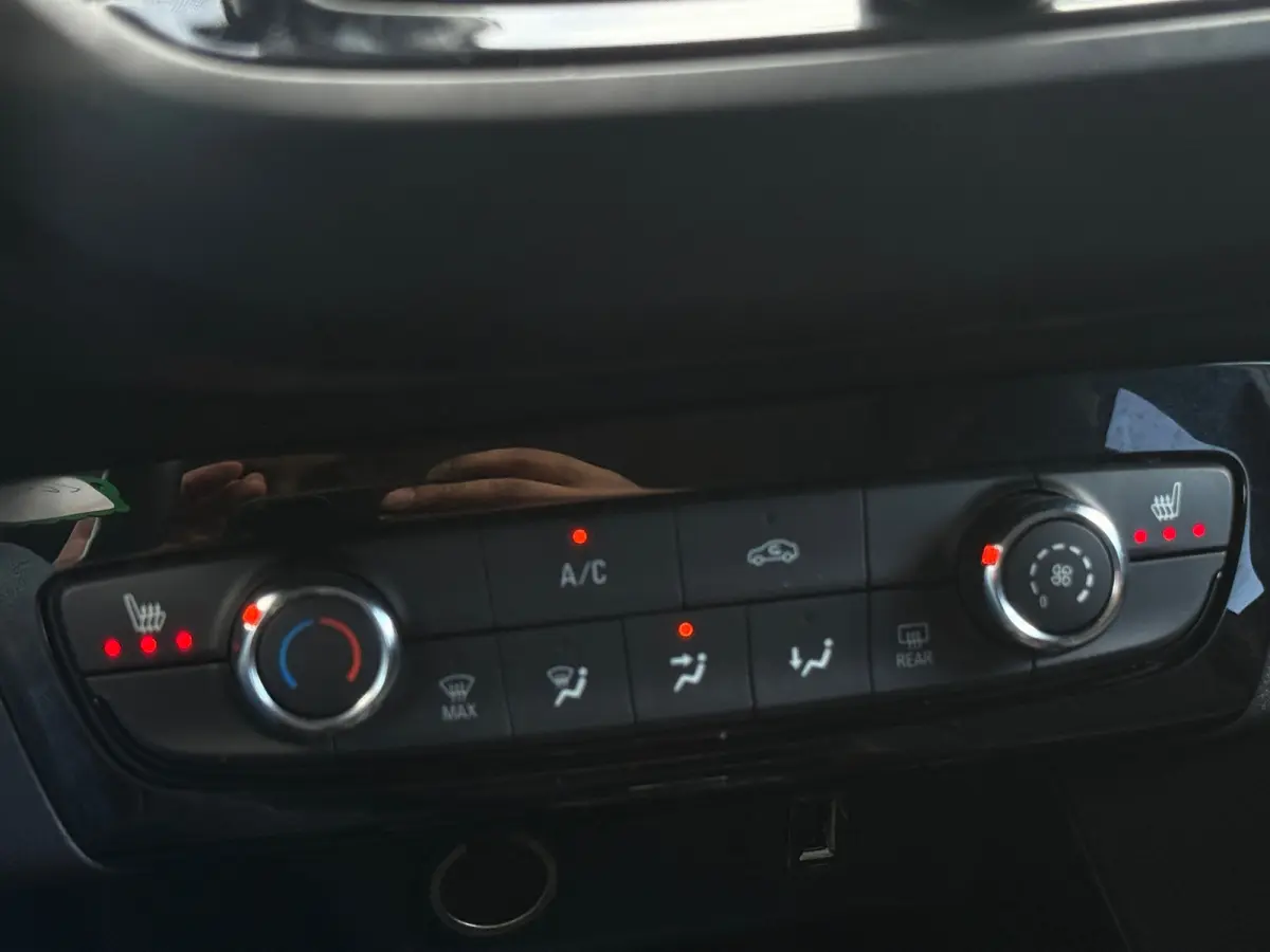 1.2 101pk Automaat Elegance Carplay|Camera|PDC|Stoelverwarming