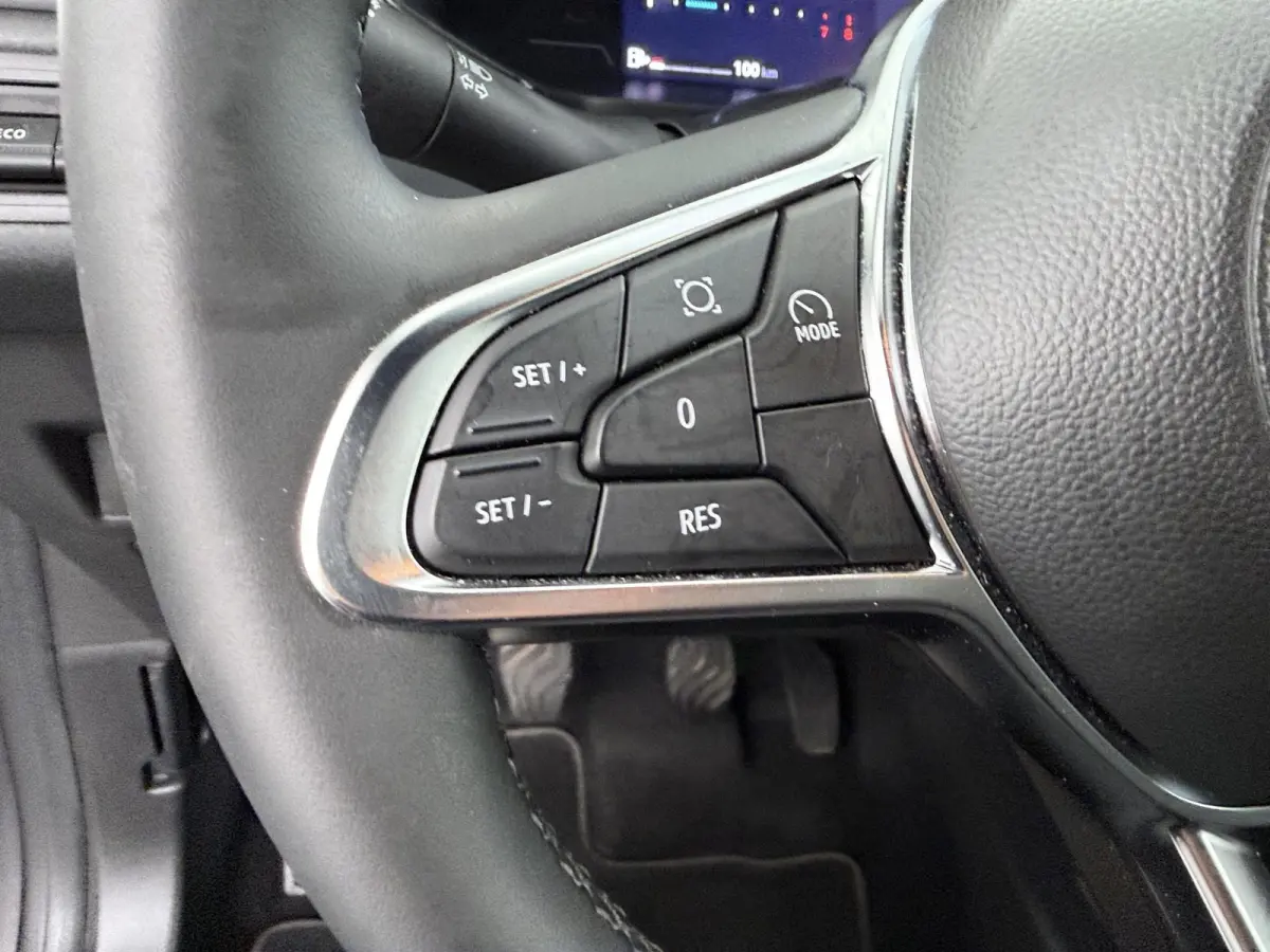 1.0 MPI Turbo Intense | Trekhaak | Apple CarPlay | Achteruitrijcamera |