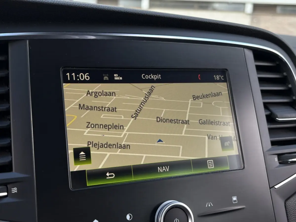 1.5 dCi Bose Navi Led Camera Keyless