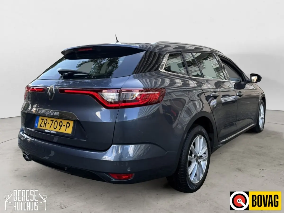 1.5 dCi Bose Navi Led Camera Keyless