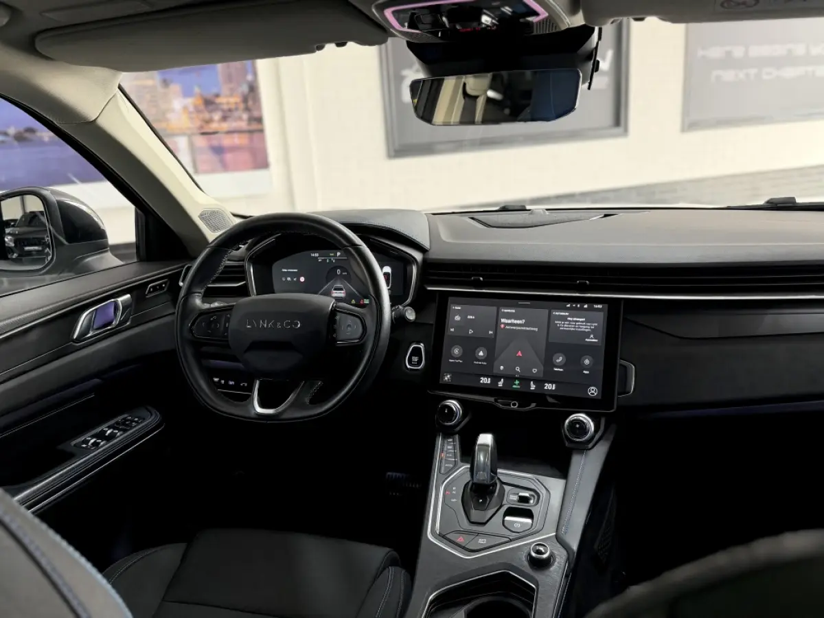 1.5 Plug-in Hybrid 261PK BLACK EDITION 360 VOL