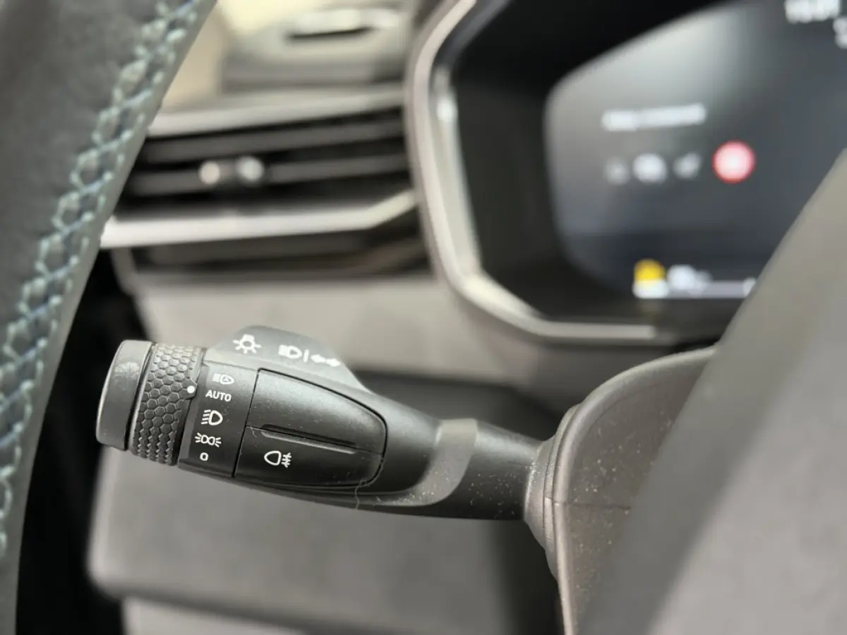 1.5 Plug-in Hybrid 261PK BLACK EDITION 360 VOL