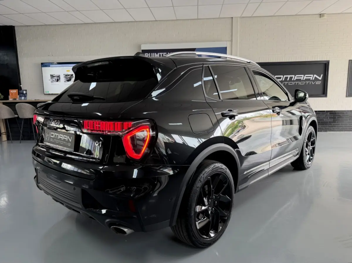 1.5 Plug-in Hybrid 261PK BLACK EDITION 360 VOL