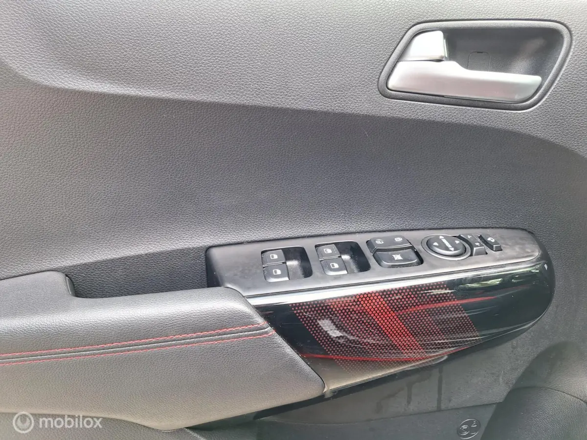 1.0 DPi GT-Line 1e Eig. NL-Auto ! Full-Map Navi, Apple-Carplay, Leder, Cruise-Control, Climate-Control, LM-Velgen, Led.