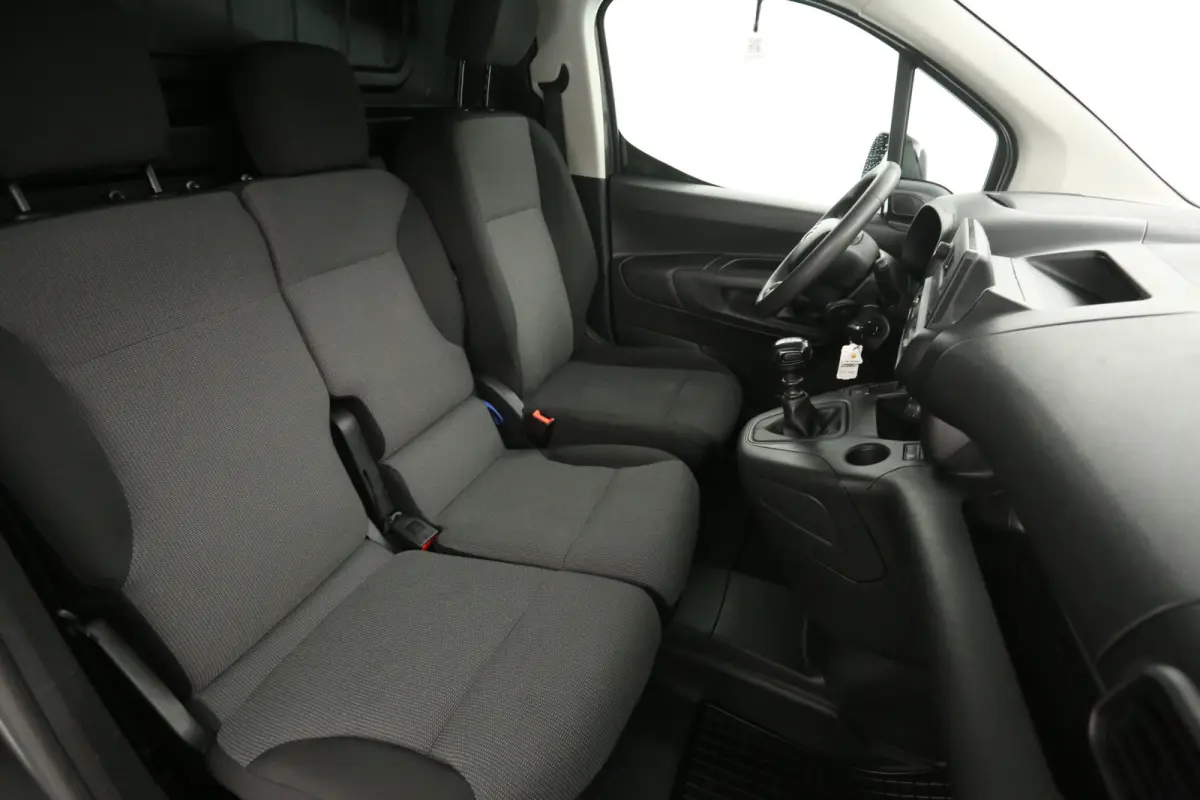 1.2 Turbo 111PK | Benzine | Airco | Cruise | 3 Zits | Stoelverwarming | Parkeersens.